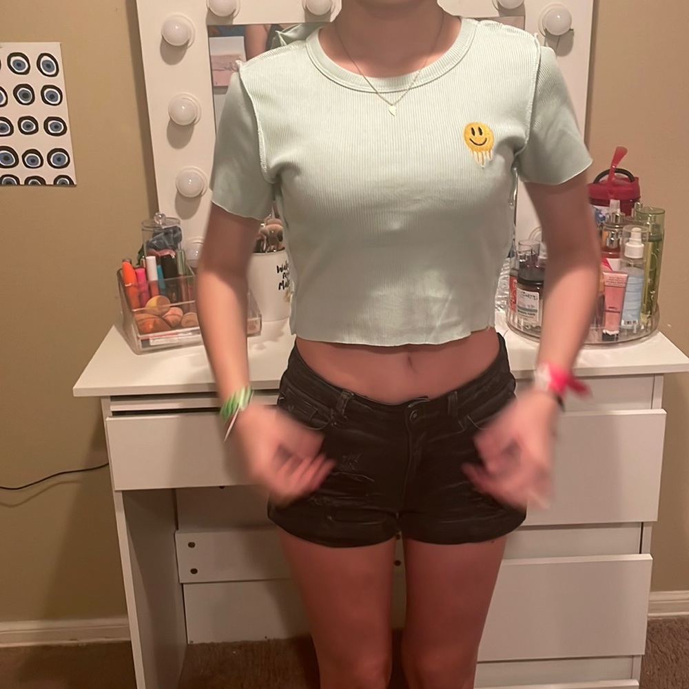 Key lime crop top